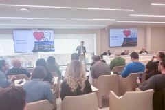 686ed6ec-26be-4aa4-b0fb-f8f2a98cf69e-2